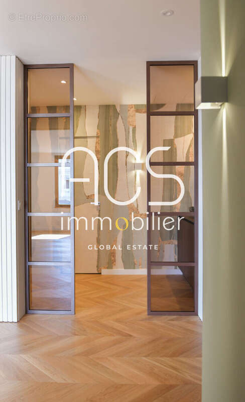 Achat Vente Appartement refait à neuf Saint Raphael 3 pièces 107.70 m2 Balcon Cave - photo 5
