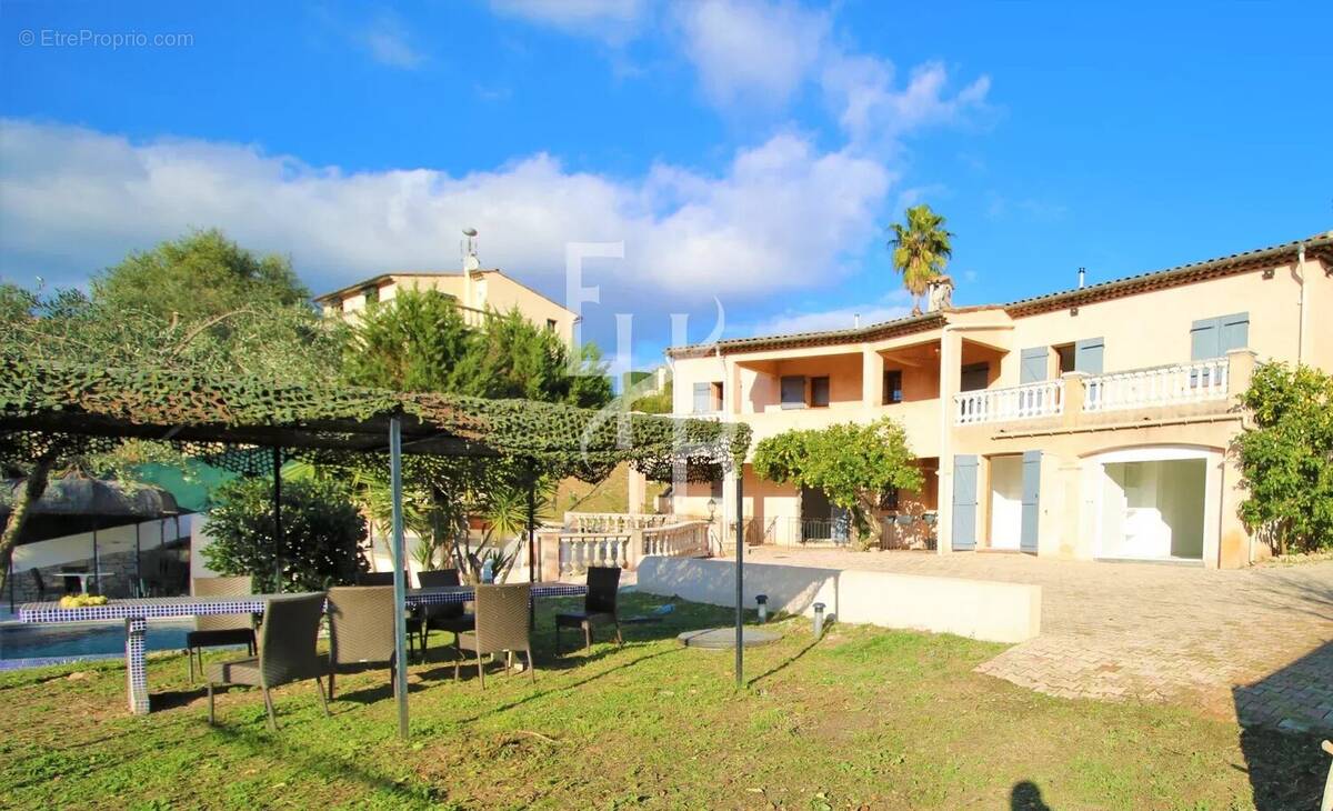 Maison à PEYMEINADE