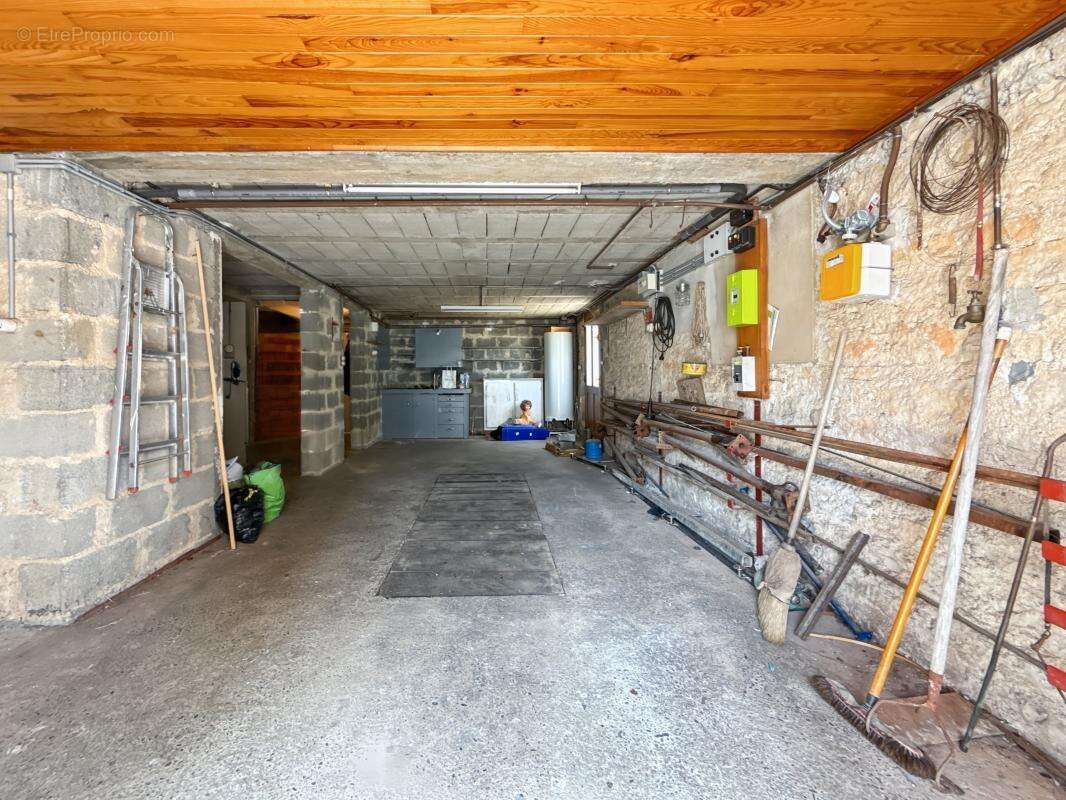 Maison à COULOUNIEIX-CHAMIERS