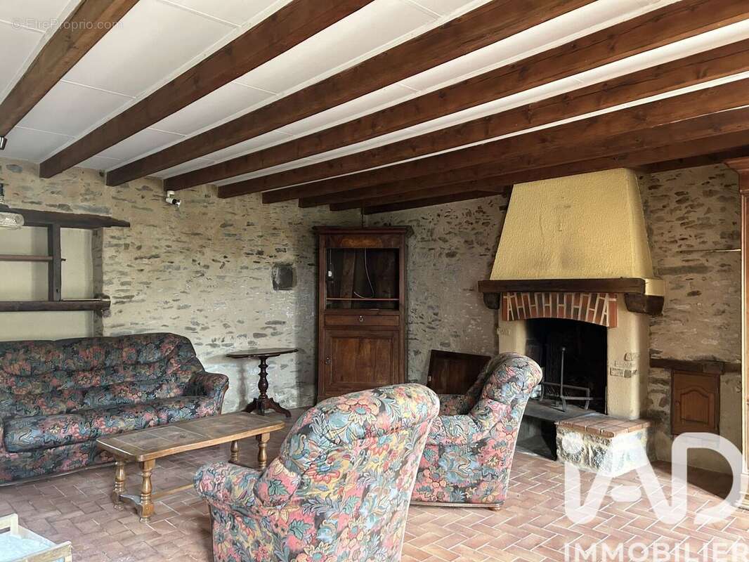 Photo 5 - Maison à LES BROUZILS
