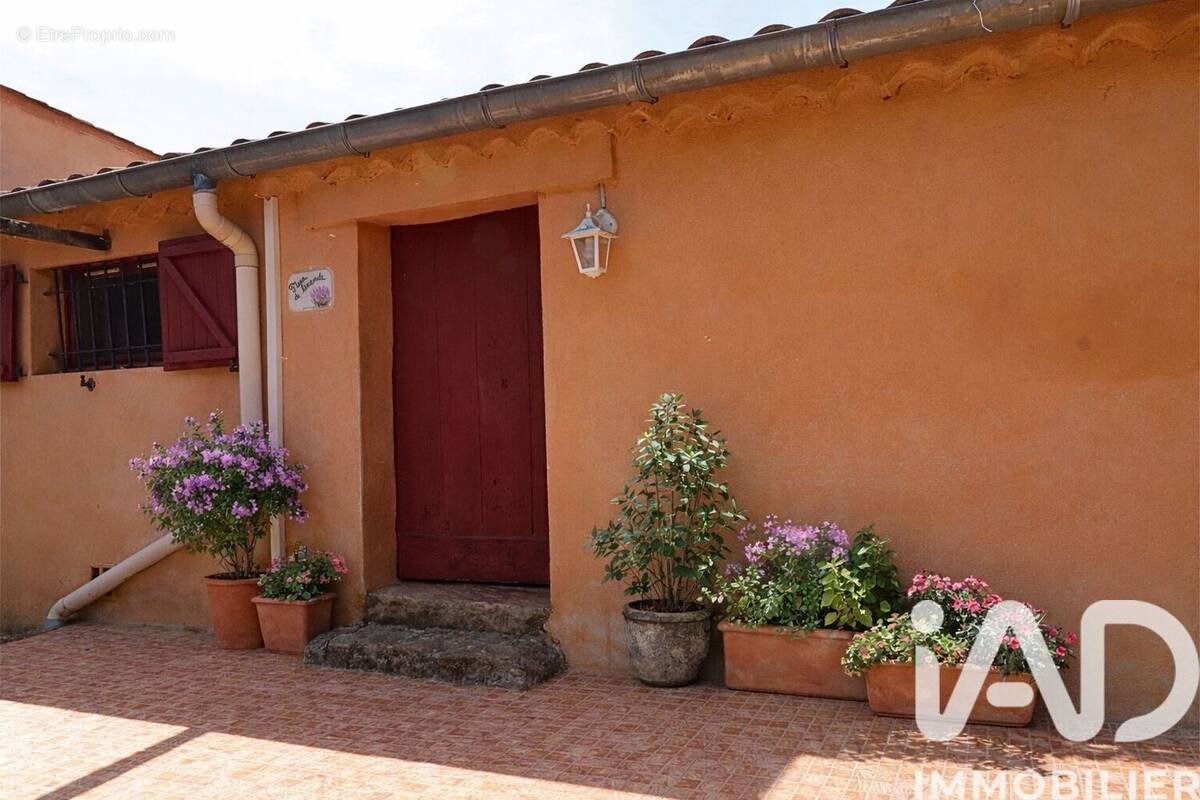 Photo 1 - Maison à SAINT-JULIEN