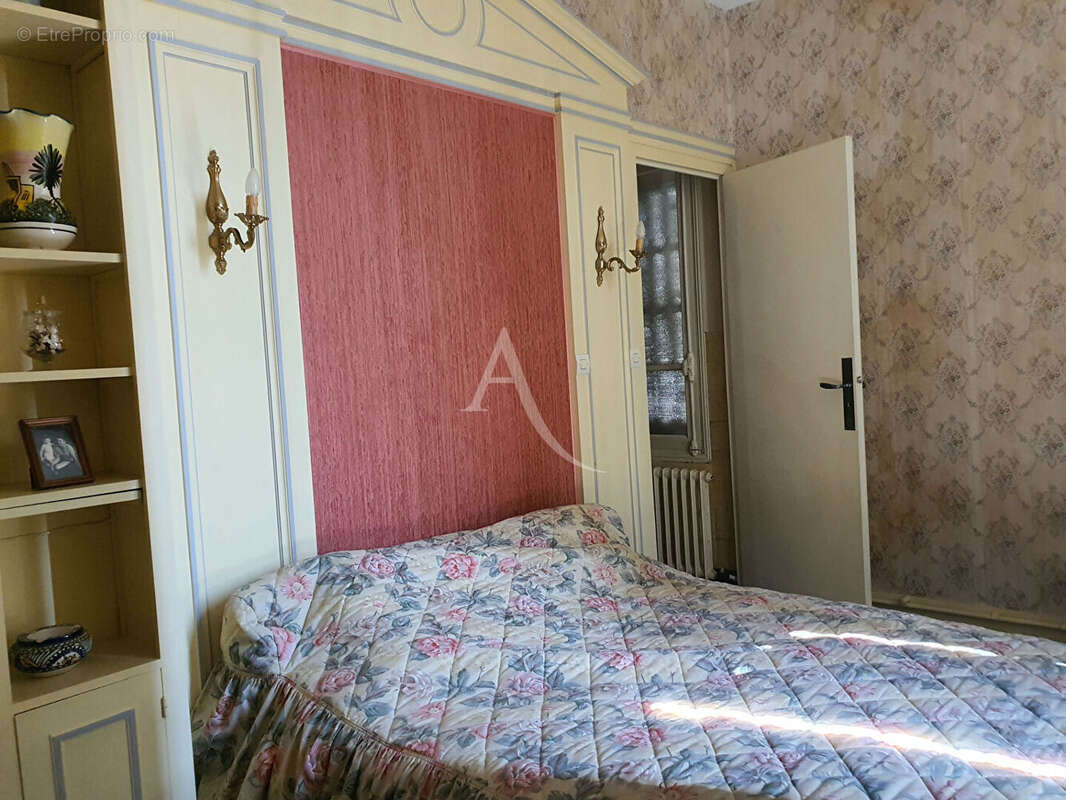 Maison à NOYERS-SUR-CHER