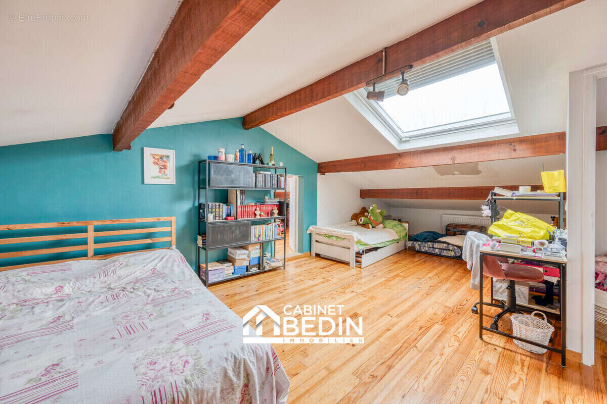 Maison 115 m² à Pessac  - photo 7
