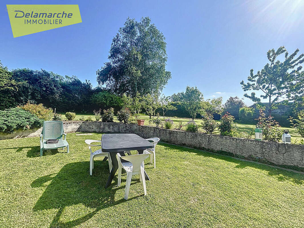 Maison à SAINT-SAUVEUR-LA-POMMERAYE