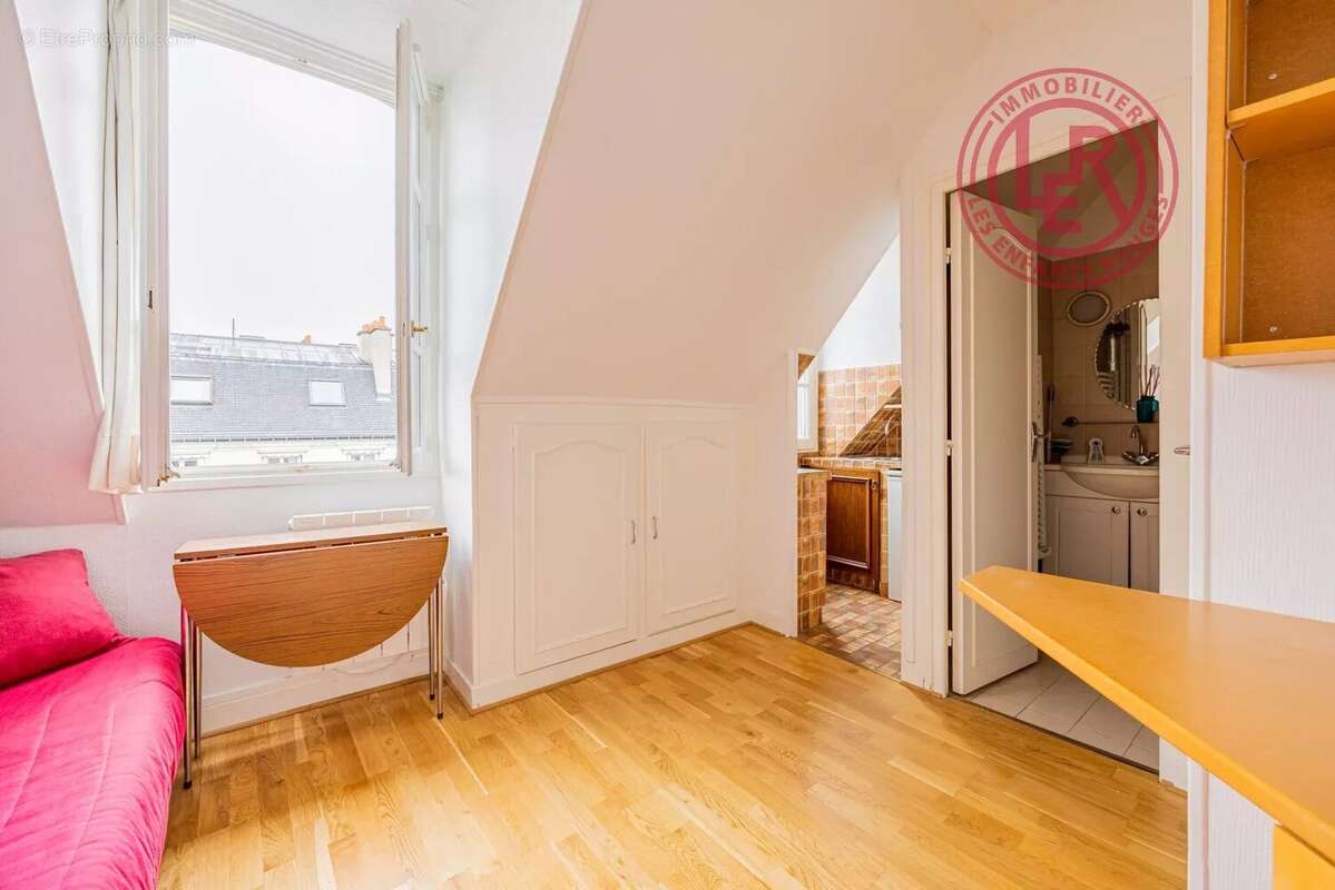 Appartement à PARIS-6E