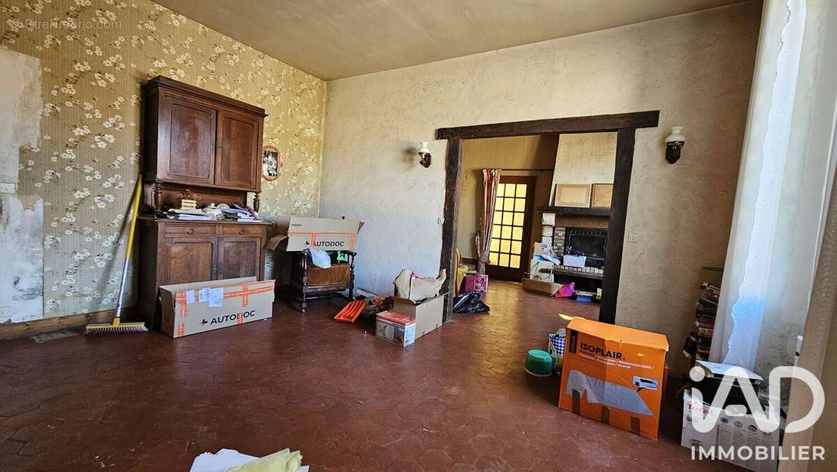 Maison 103 m² à Villeneuve-La-Guyard  - photo 6