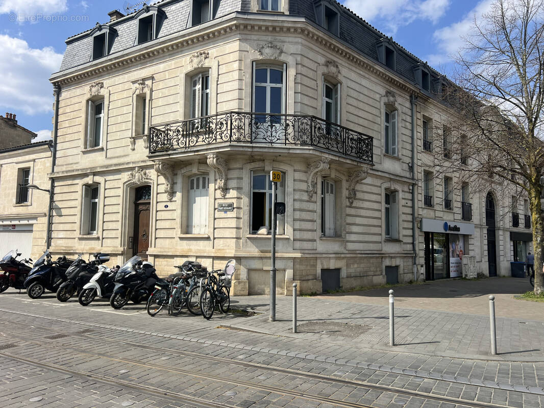 Appartement à BORDEAUX