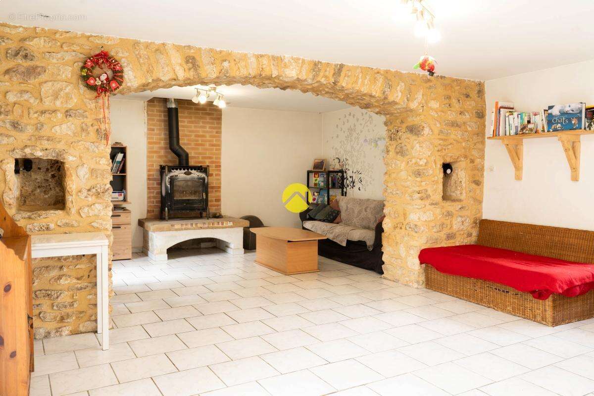 Maison à SAINTE-ALVERE