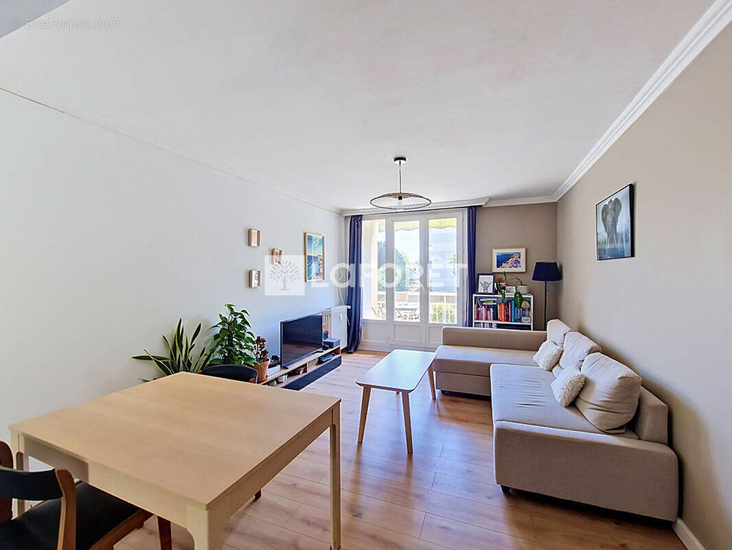 Appartement à CALUIRE-ET-CUIRE