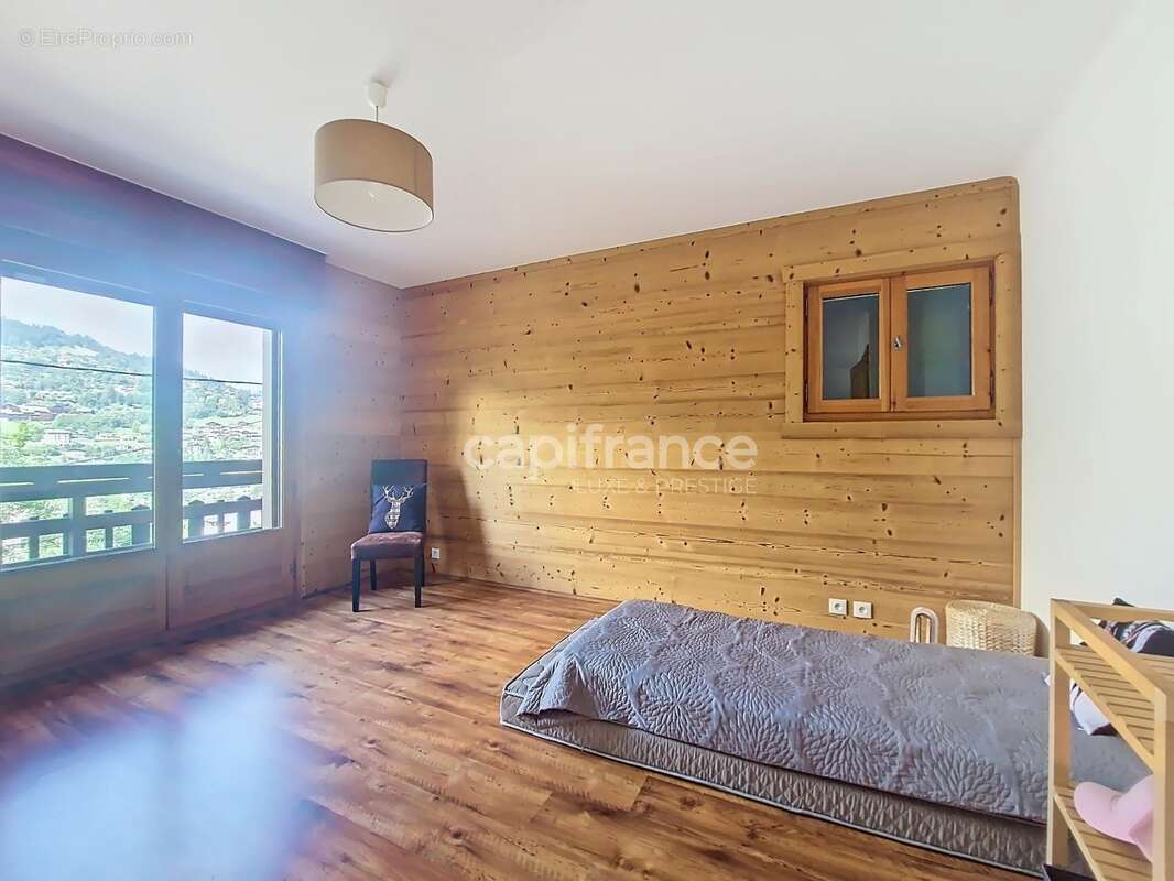 Chalet de caractère avec 3 appartements et spa, à deux pas du centre de Saint-Gervais - photo 12