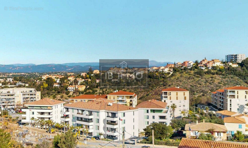 Appartement à SAINT-RAPHAEL