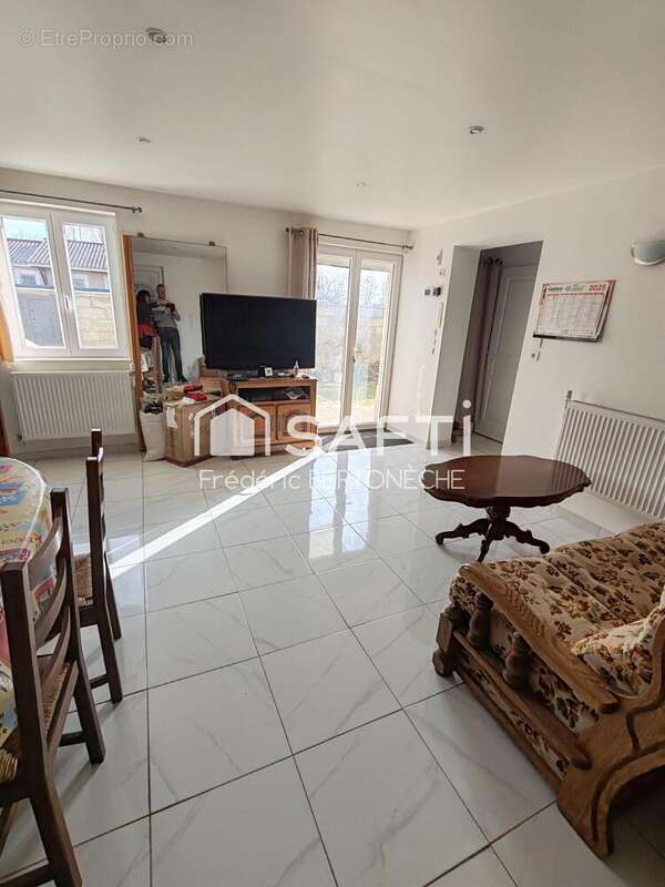 Maison 95 m² à Gours  - photo 7