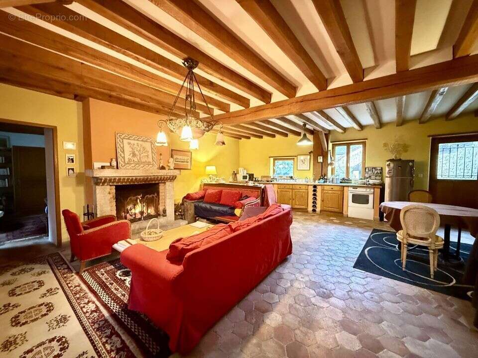 Maison à DONNEMARIE-DONTILLY