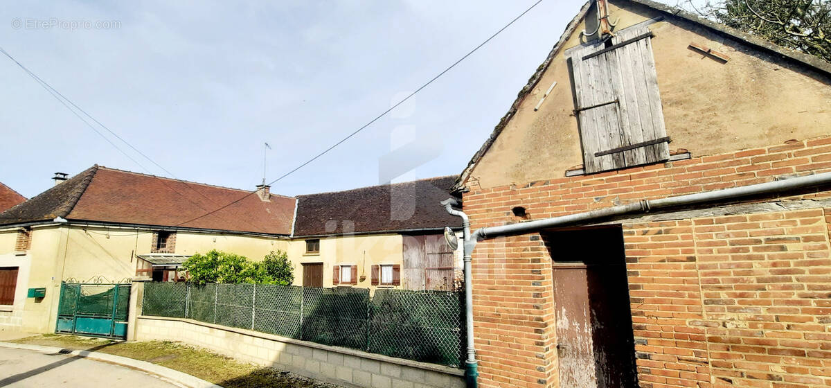 Maison à GERMIGNY