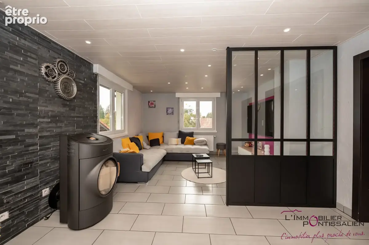Maison - vuillecin - 200m2 - 6 chambres - photo 23