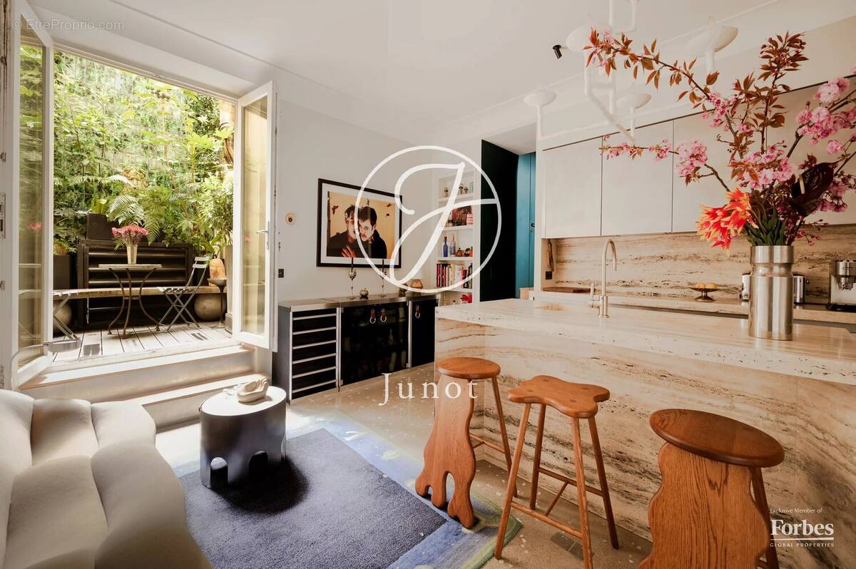 Appartement à PARIS-5E