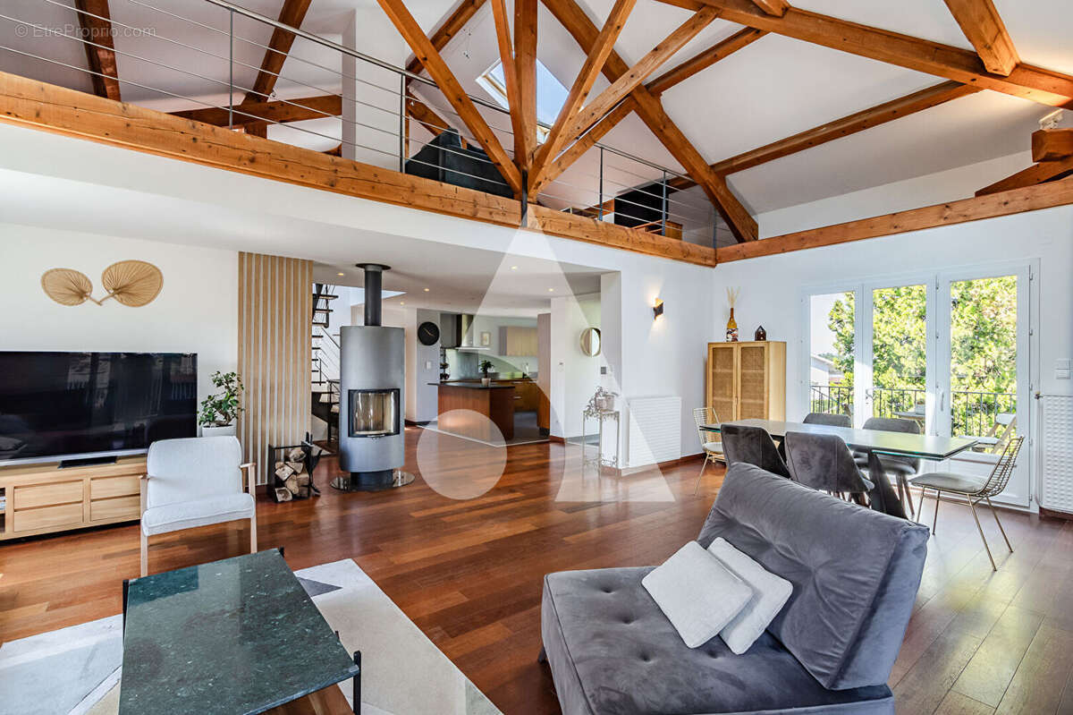 Maison à CHAZAY-D&#039;AZERGUES