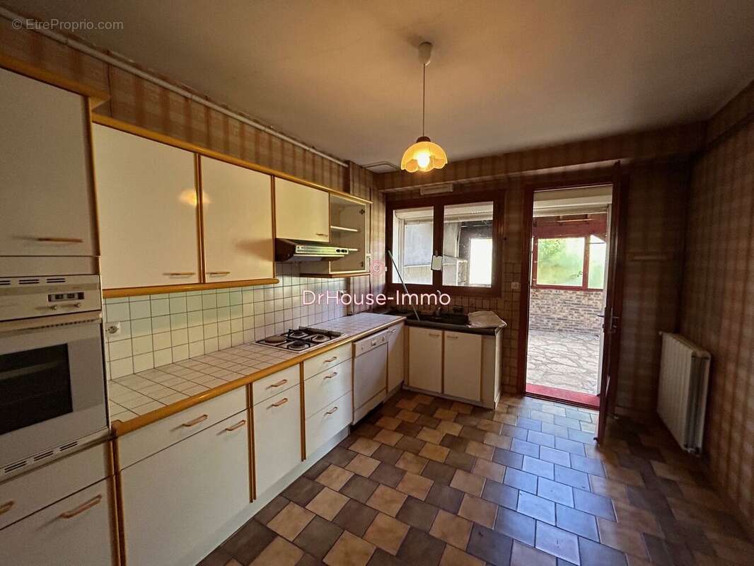 Maison à PUY-L&#039;EVEQUE