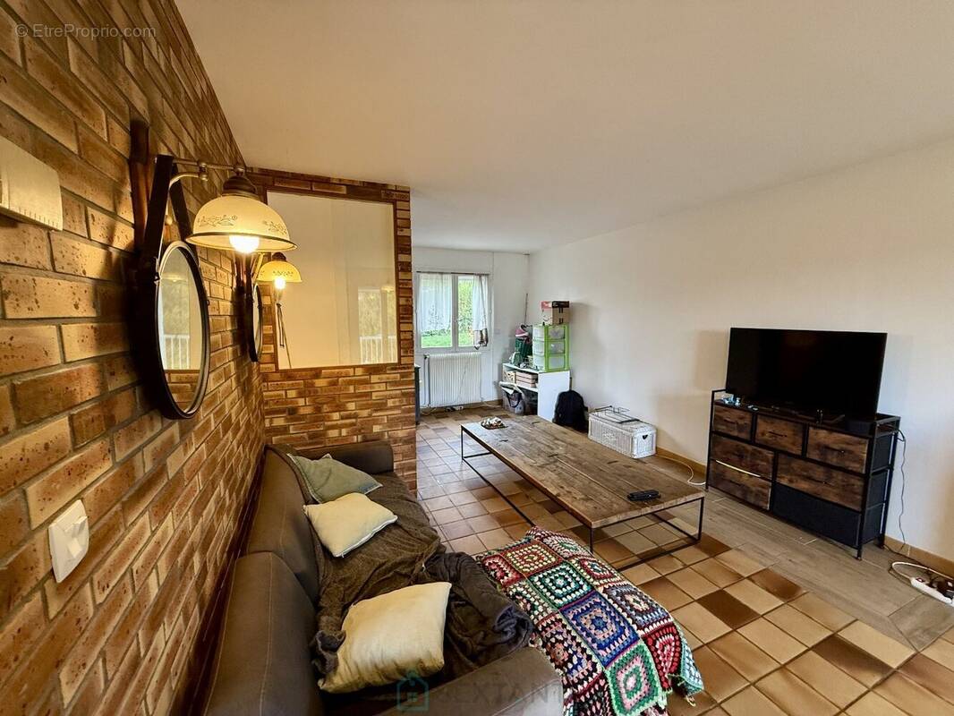 Maison à VILLERS-ECALLES