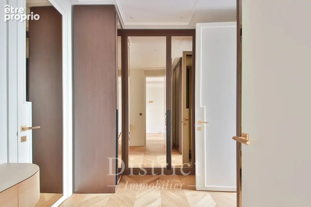 Parc Monceau / Étoile - 5 pièces de 191m². Charme de l’ancien - photo 12