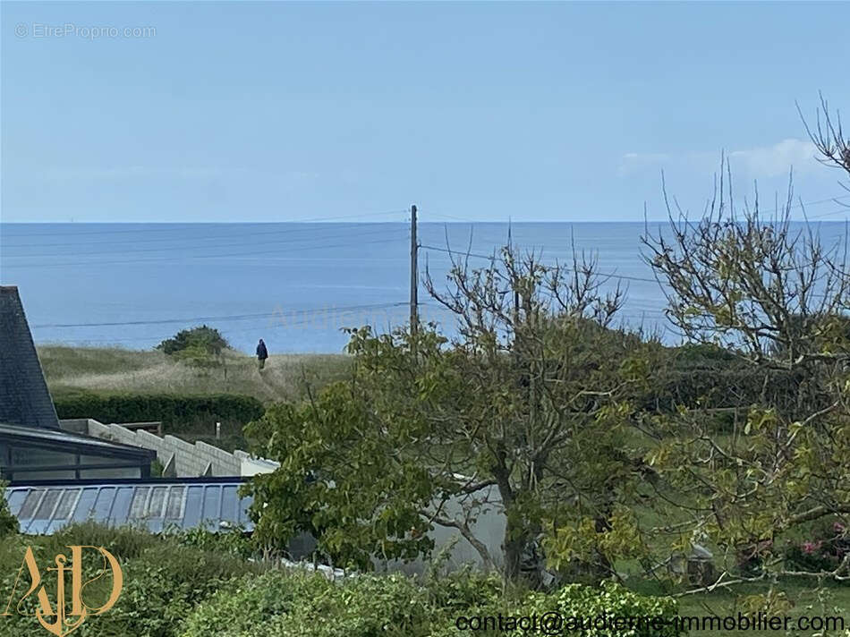 EMPLACEMENT EXCEPTIONNEL - Maison récente - à 300m de la plage - habitable immédiatement - photo 9