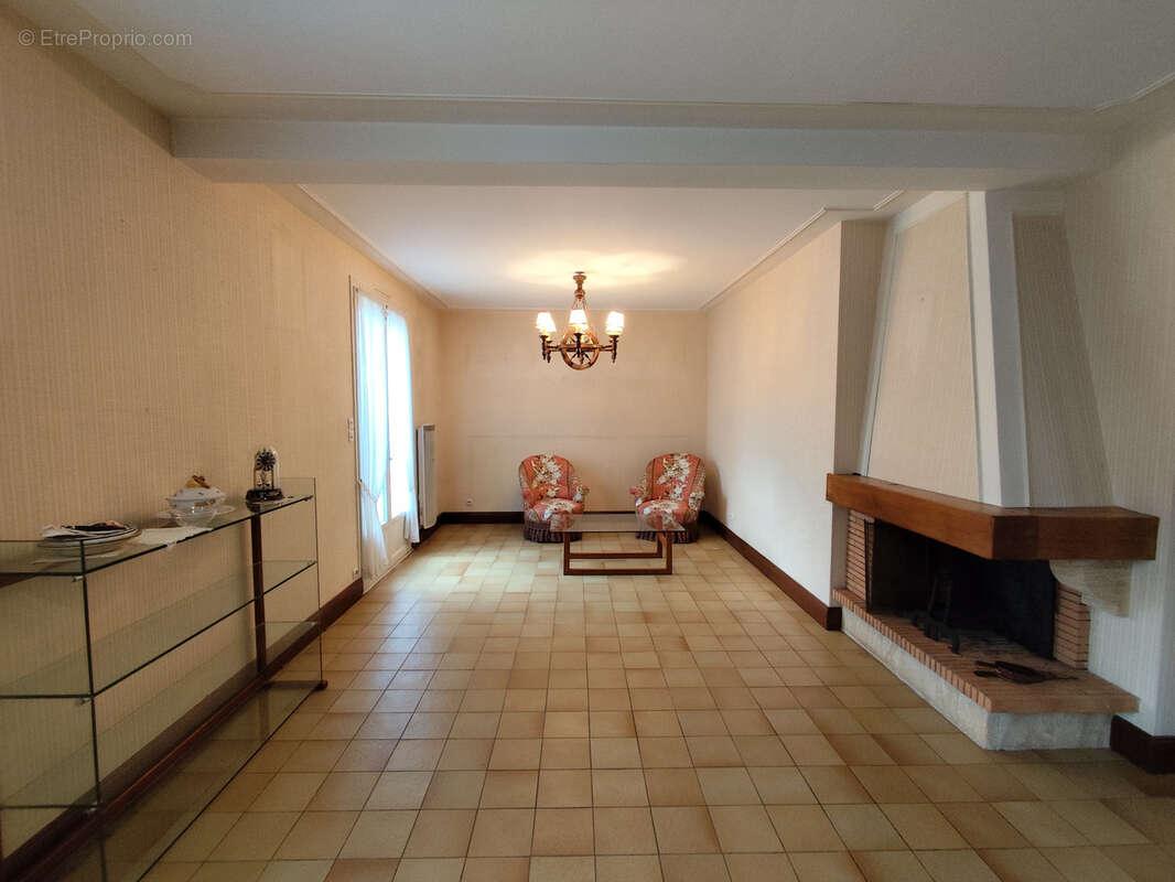 Maison à CHATELLERAULT