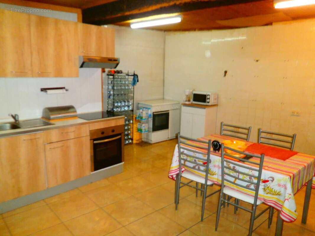 Maison de ville 6 pieces habitable + cave - photo 4