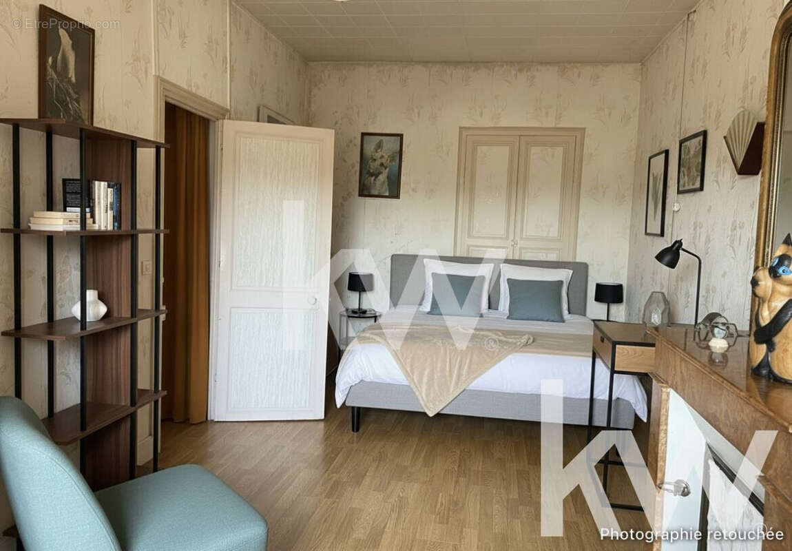 Maison 171 m² à Baule  - photo 4