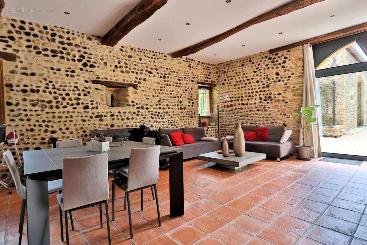 Maison à IZOTGES