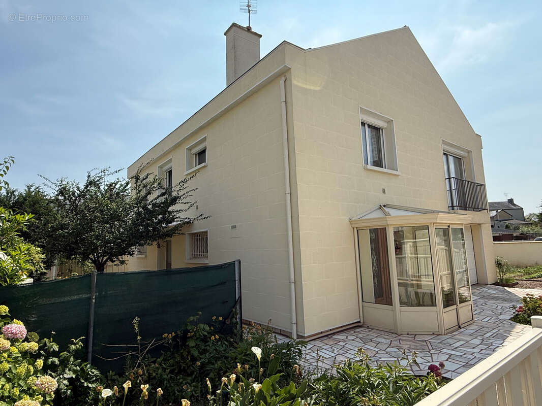 Autre à VILLEBERNIER