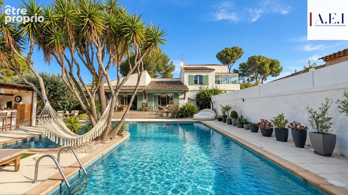 Propriété provençale 7 pièces avec piscine et double garage   Proche de Six-Fours-les-Plages - photo 1