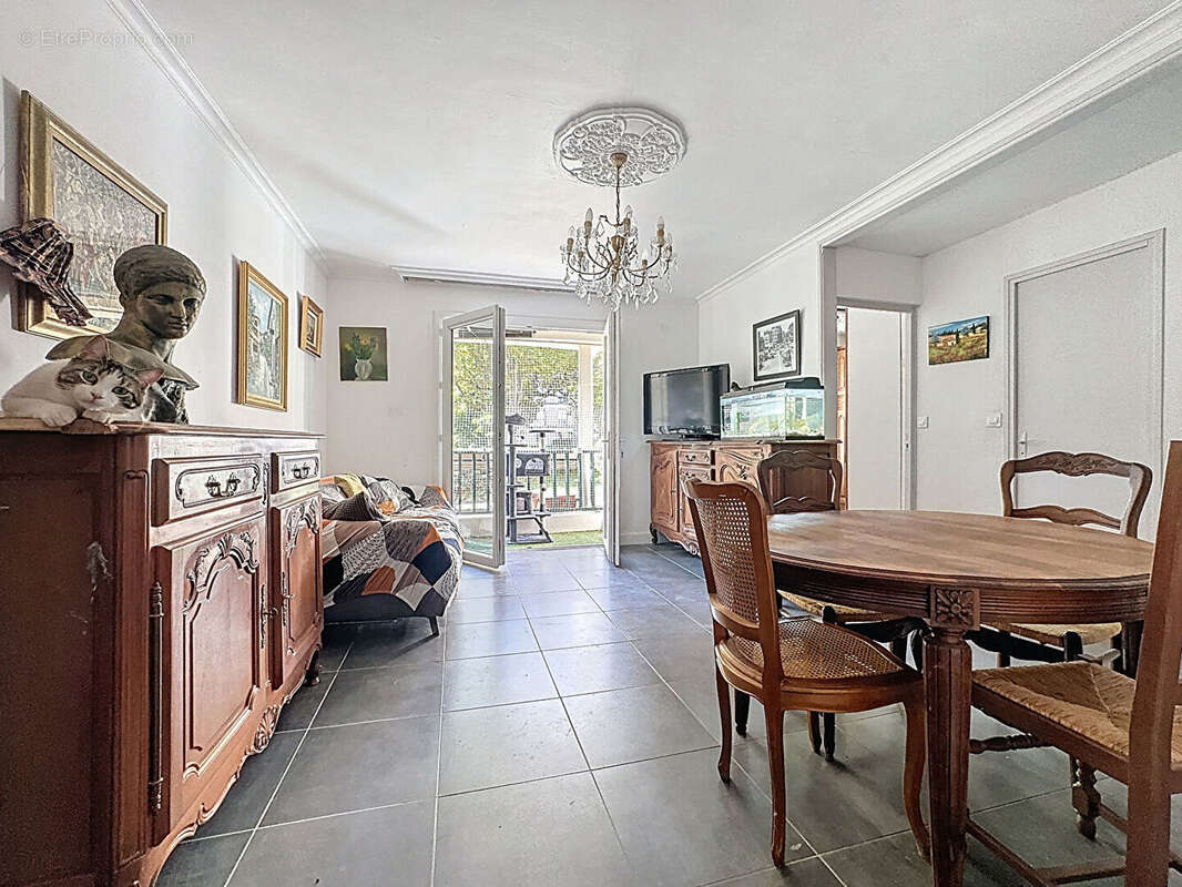 Appartement à MARSEILLE-12E