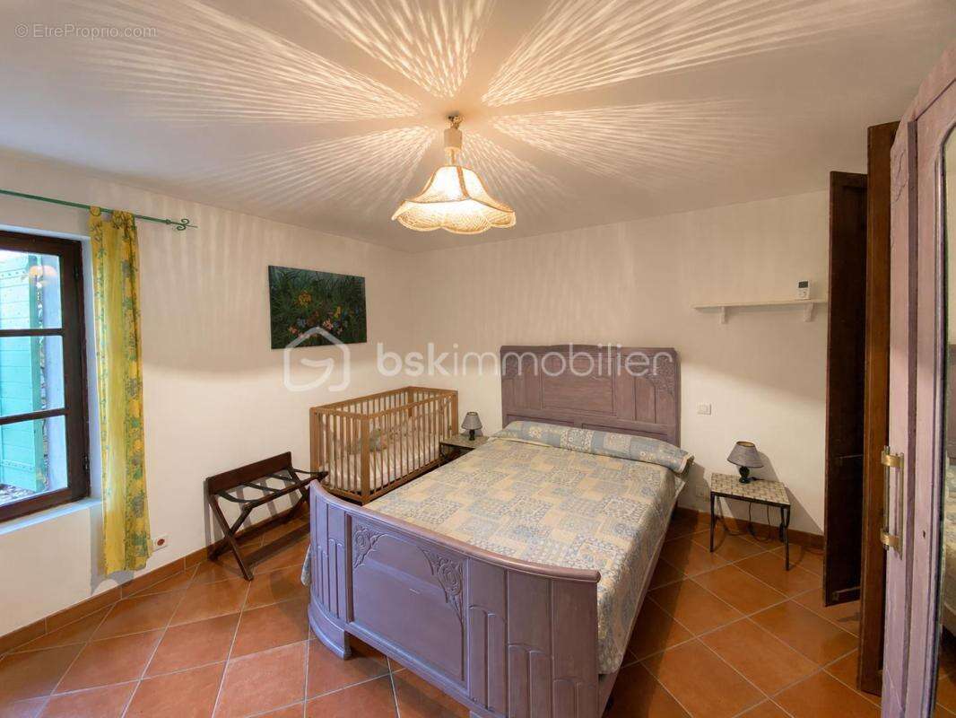 Mas provençal du xviiiᵉ siècle (apt en luberon 84)– vue lavandes – 3 logements – de type t12- piscine – fort potentiel touristiq - photo 15