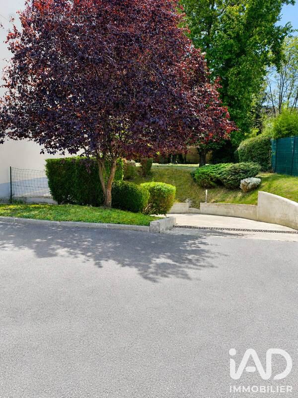 Photo 1 - Parking à CHAMPIGNY-SUR-MARNE