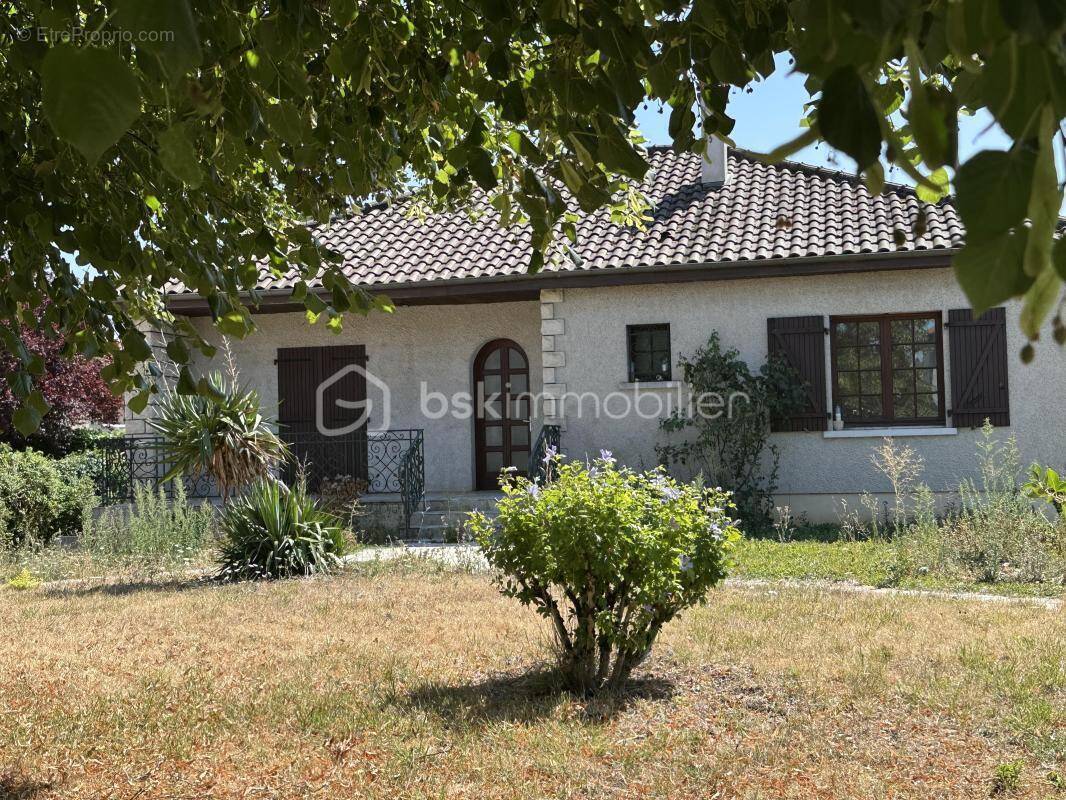 Maison à NEUVILLE-DE-POITOU
