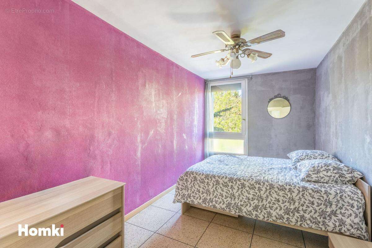 Appartement à MARSEILLE-12E