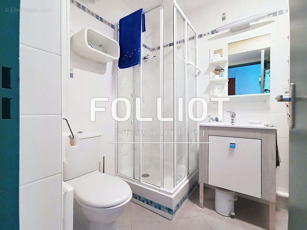 Appartement à JULLOUVILLE