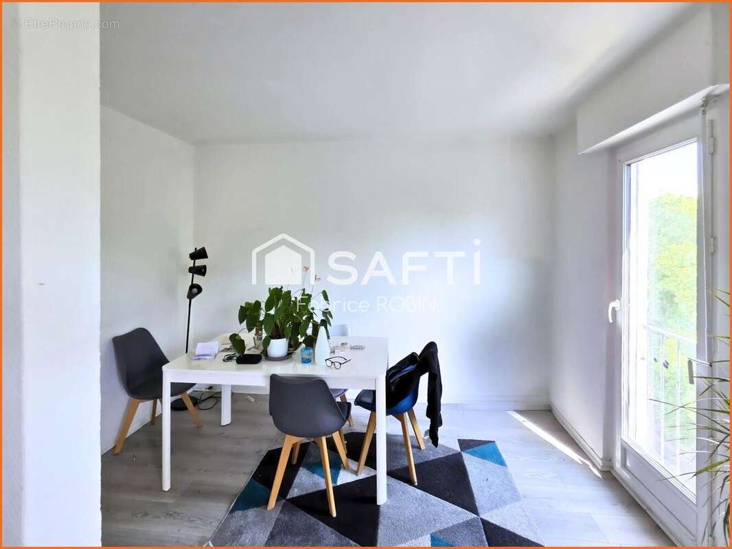 Photo 2 - Appartement à TROYES