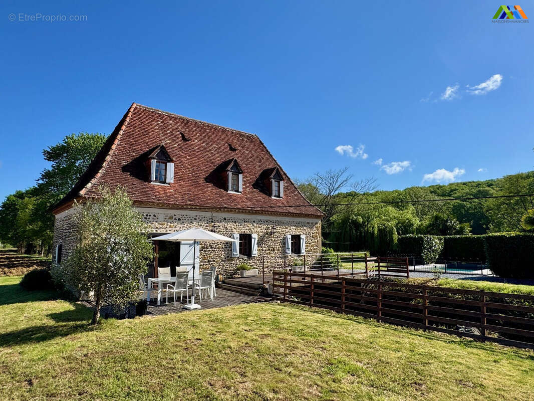 Maison 118 m² à Garlin  - photo 4