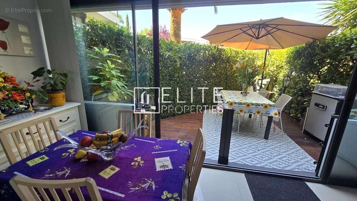 Appartement 2 pièces de 33m² + piscine, parking et cave – mandelieu - photo 13