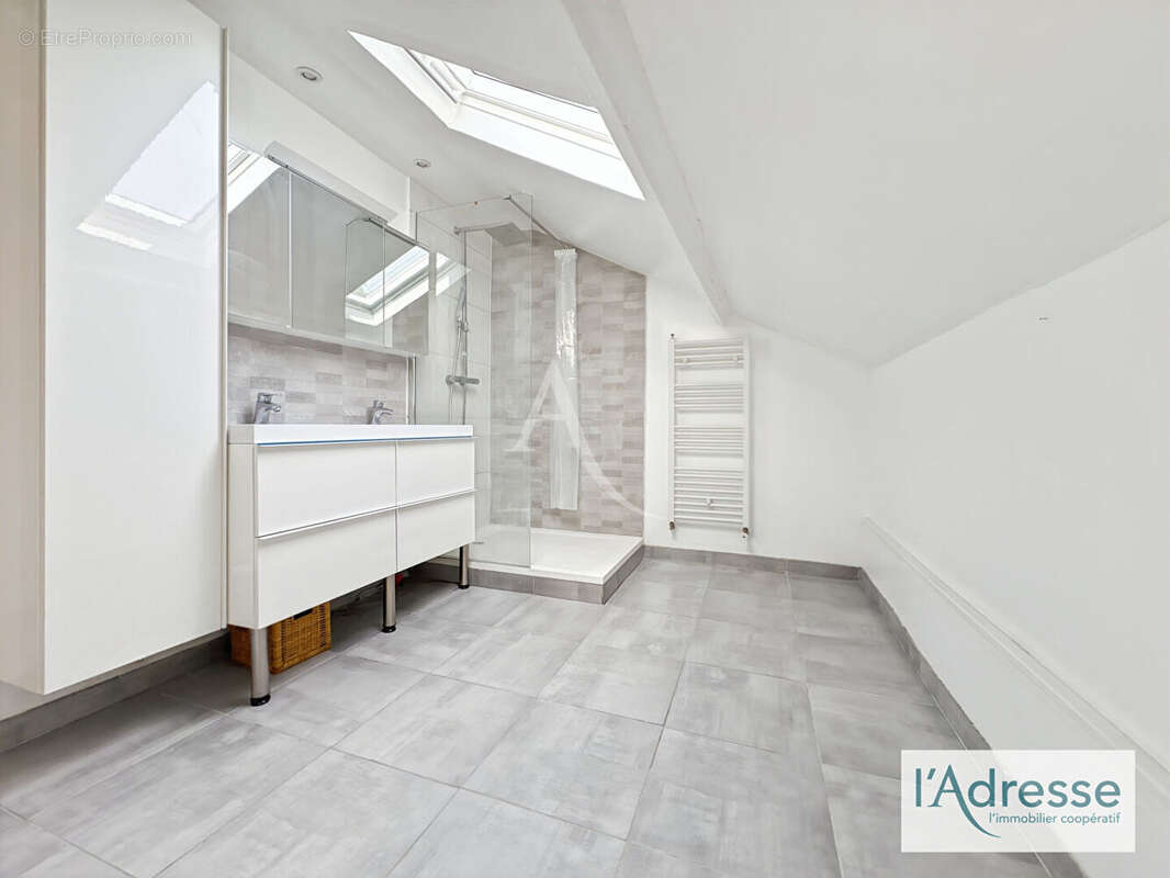 Maison à FLEURY-SUR-ANDELLE