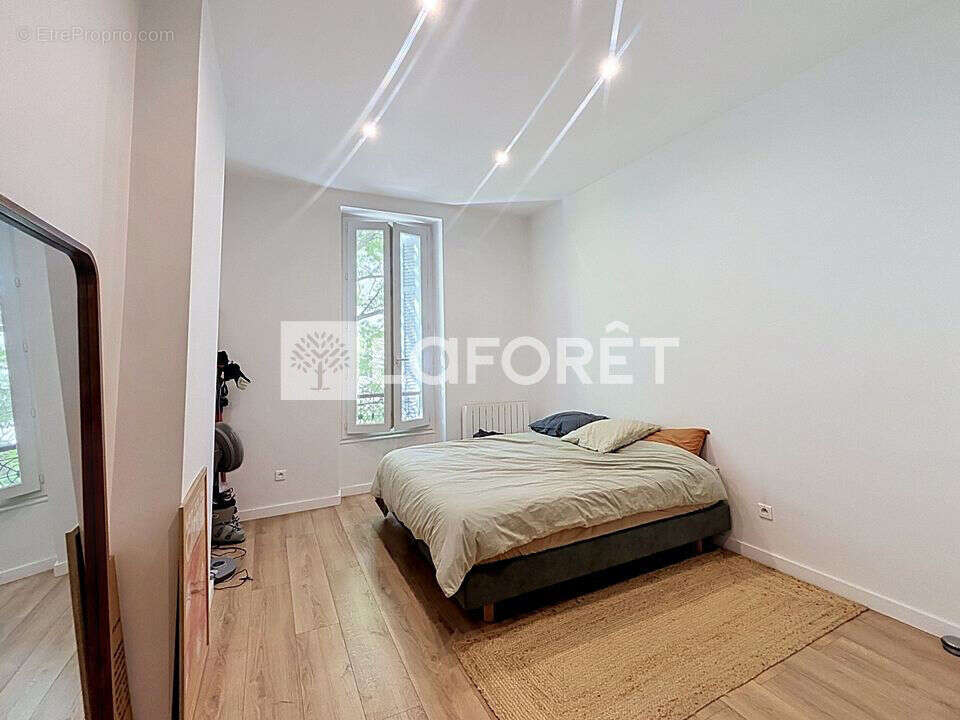 Appartement Marseille 2 pièce(s) 45 m2 - photo 5