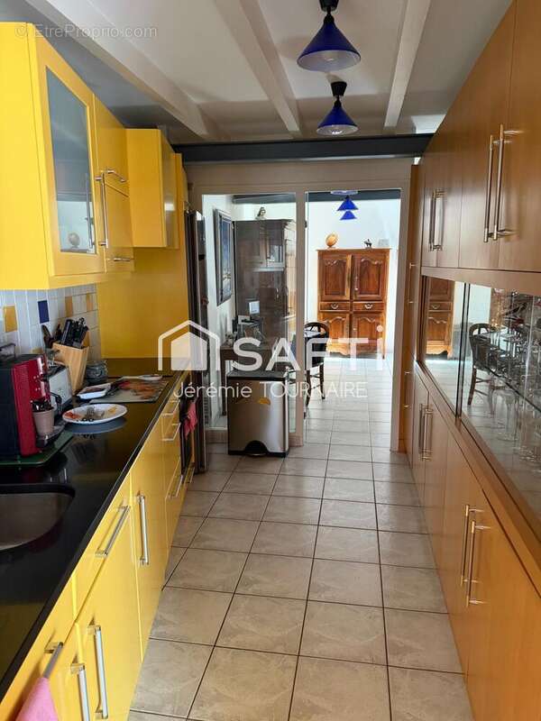 Maison 270 m² à Verines  - photo 5