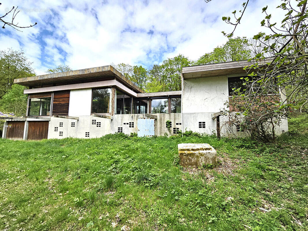 Maison à FRANQUEVILLE-SAINT-PIERRE