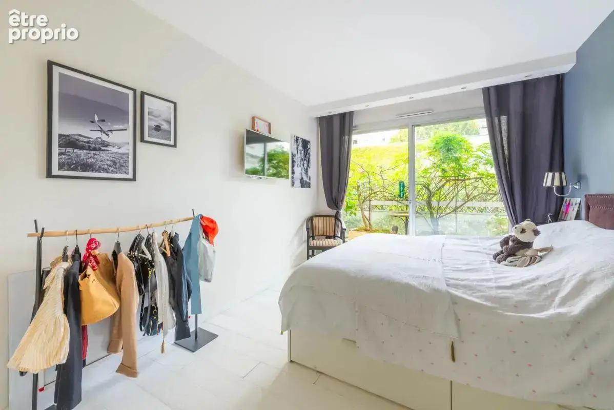 Appartement de 6 pièces de 151 m² à Neuilly-sur-Seine - photo 9