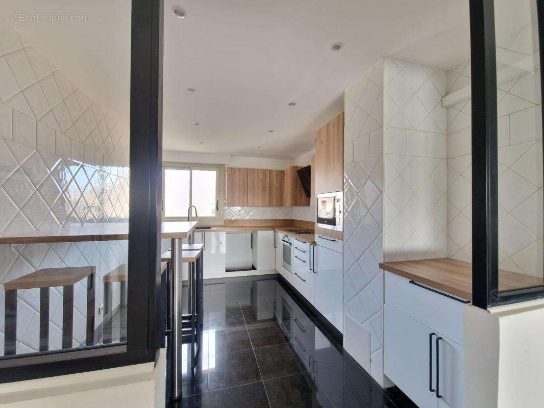 Appartement à MARSEILLE-8E
