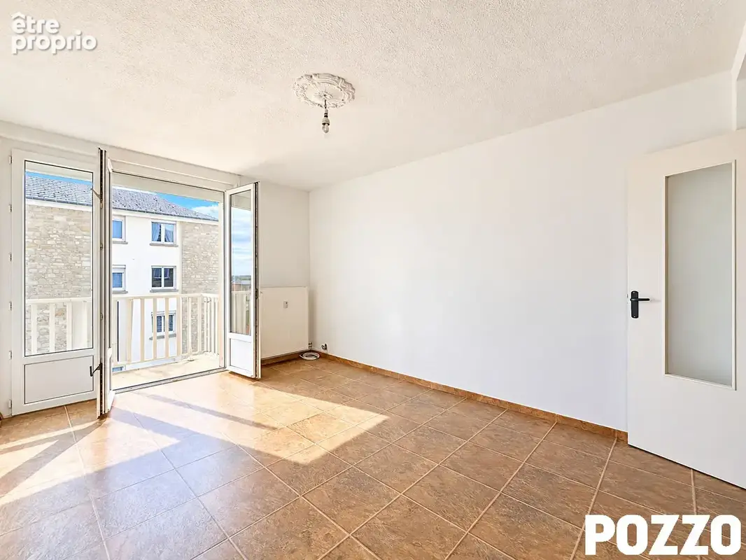 Appartement lumineux au dernier étage à Granville - photo 2