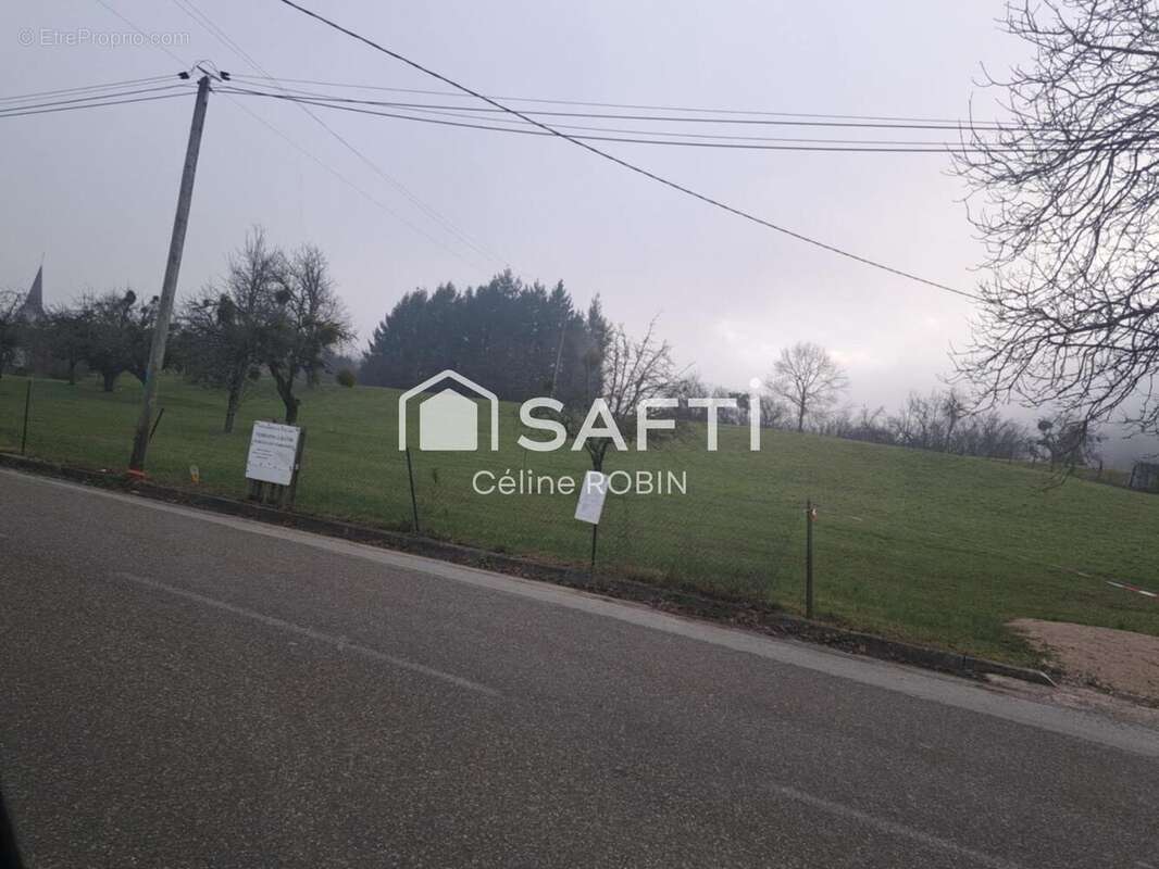 Photo 3 - Terrain à COURBOUZON