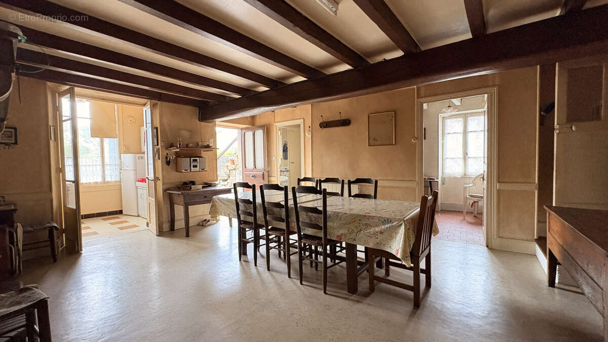 Maison à NAVES