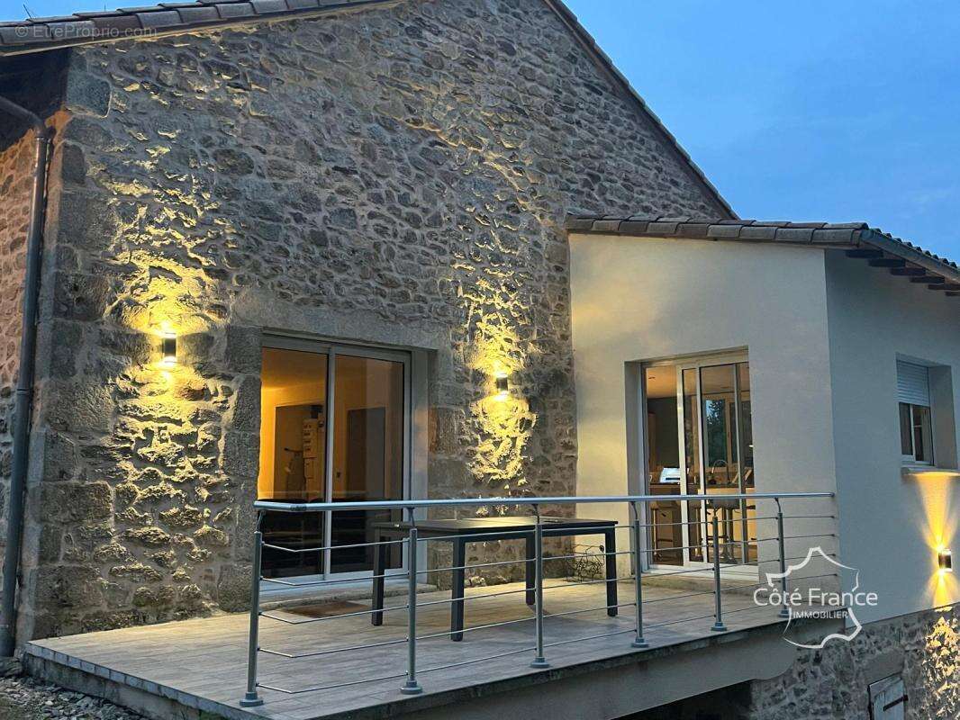 Maison à SOUSCEYRAC